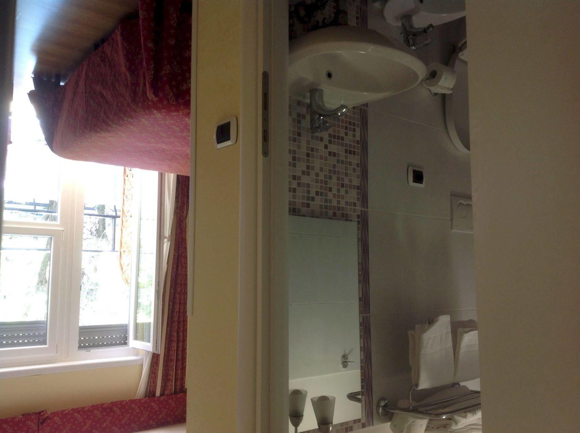 Hotel Residenza Fermi à Rome Extérieur photo